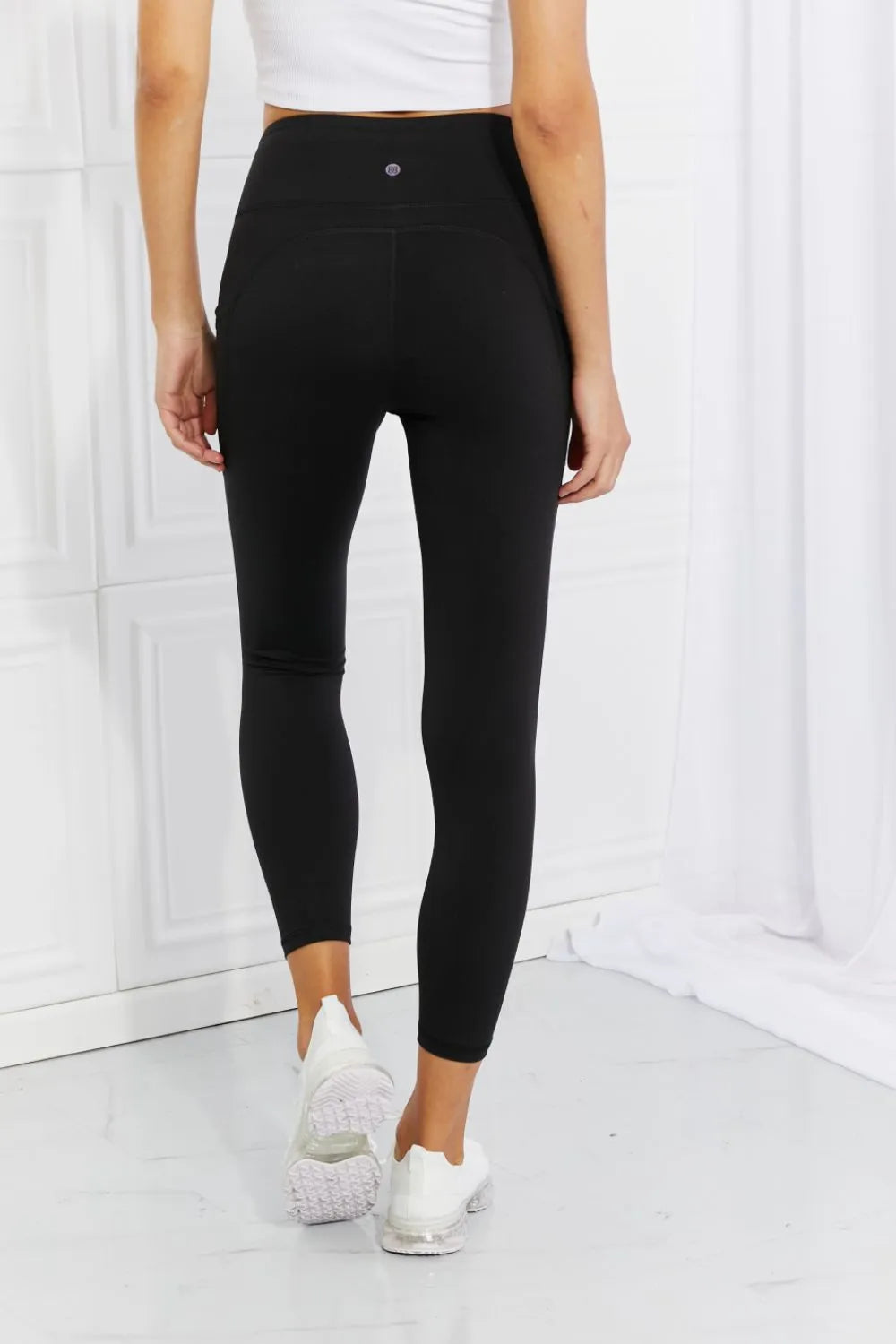 Her Femme Fit Reflective Dot Active Leggings in Black, detail view 2