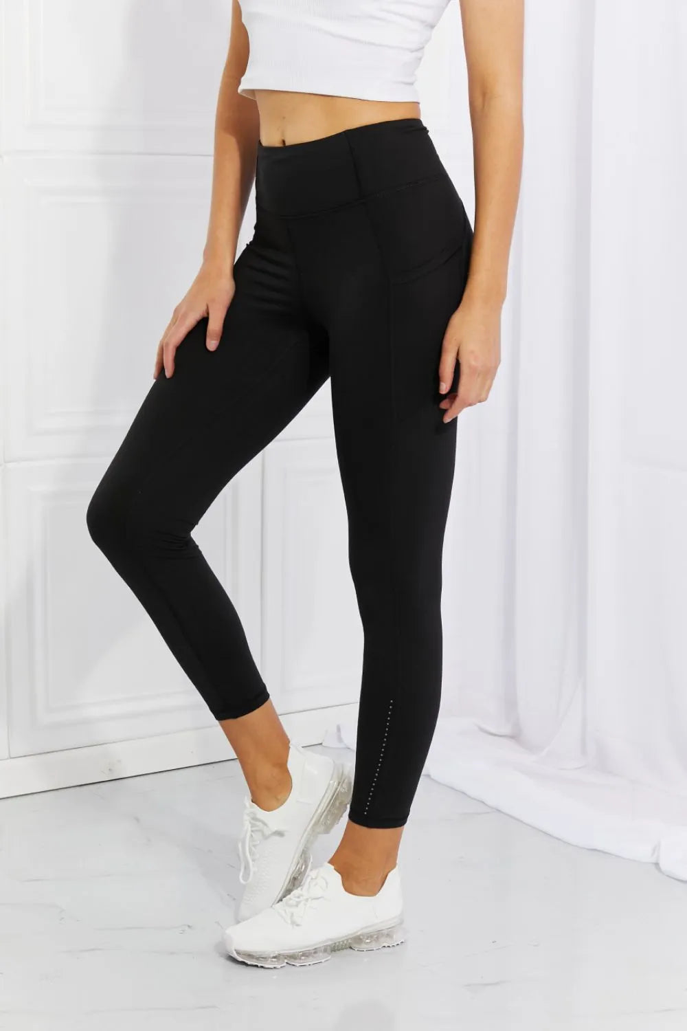 Her Femme Fit Reflective Dot Active Leggings in Black, alternate view