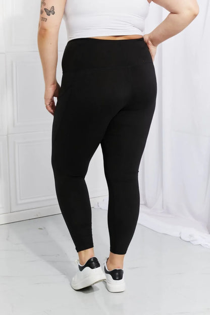 Her Femme Fit Reflective Dot Active Leggings in Black, detail view 8